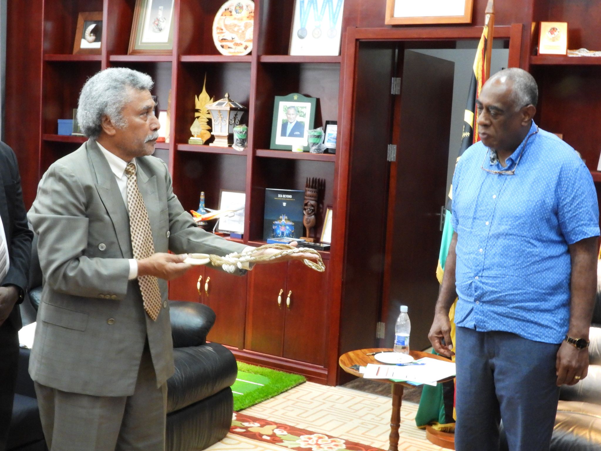 Prime Minister Hon Alatoi Ishmael Kalsakau Ma’aukoro call to the Director General of Melanesian Spearhead Group (MSG) Mr Leonard Louma 