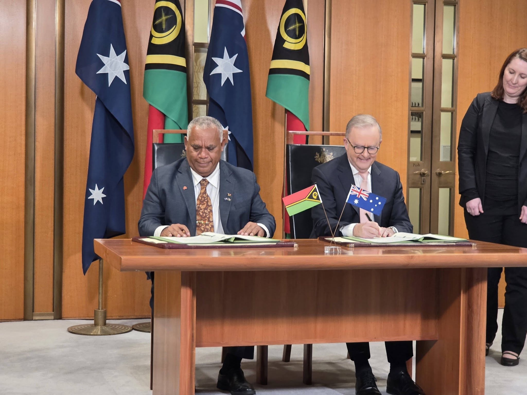 Prime Minister Jotham Napat, signing the Nakamal Agreement with Australian Prime Minister, the Hon. Anthony Albanese