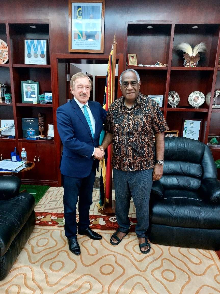 Prime Minister, Hon. Alatoi Ishmael Kalsakau met with Mr. Steven F. UDVAR’HAZY, the Executive Chairman for AIR LEASE CORPORATION
