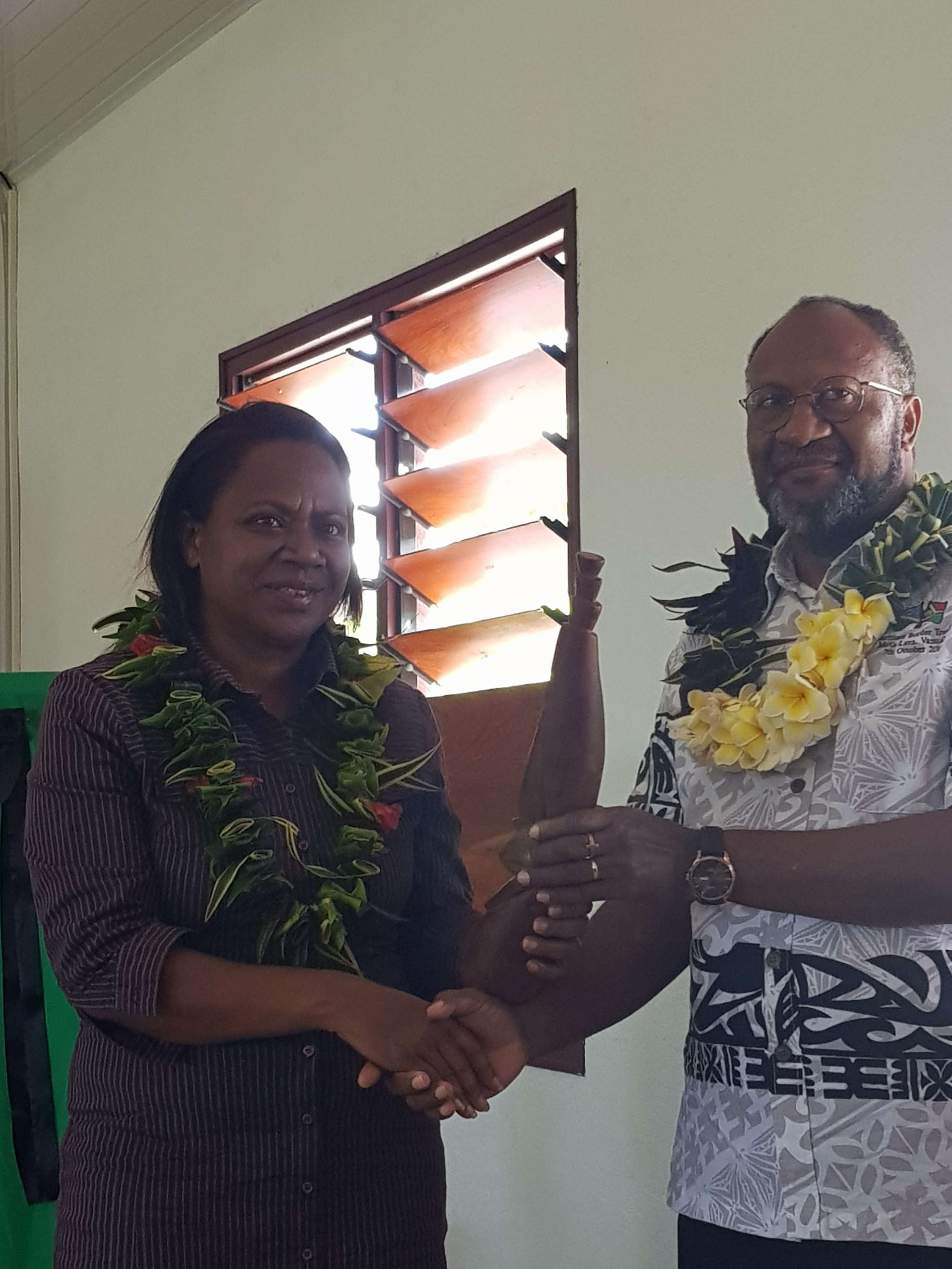 Discours de Mme Hélène IEKAWE, Membre du gouvernement de la Nouvelle Calédonie en charge de l'enseignement, de l'enseignement supérieur de la recherche.