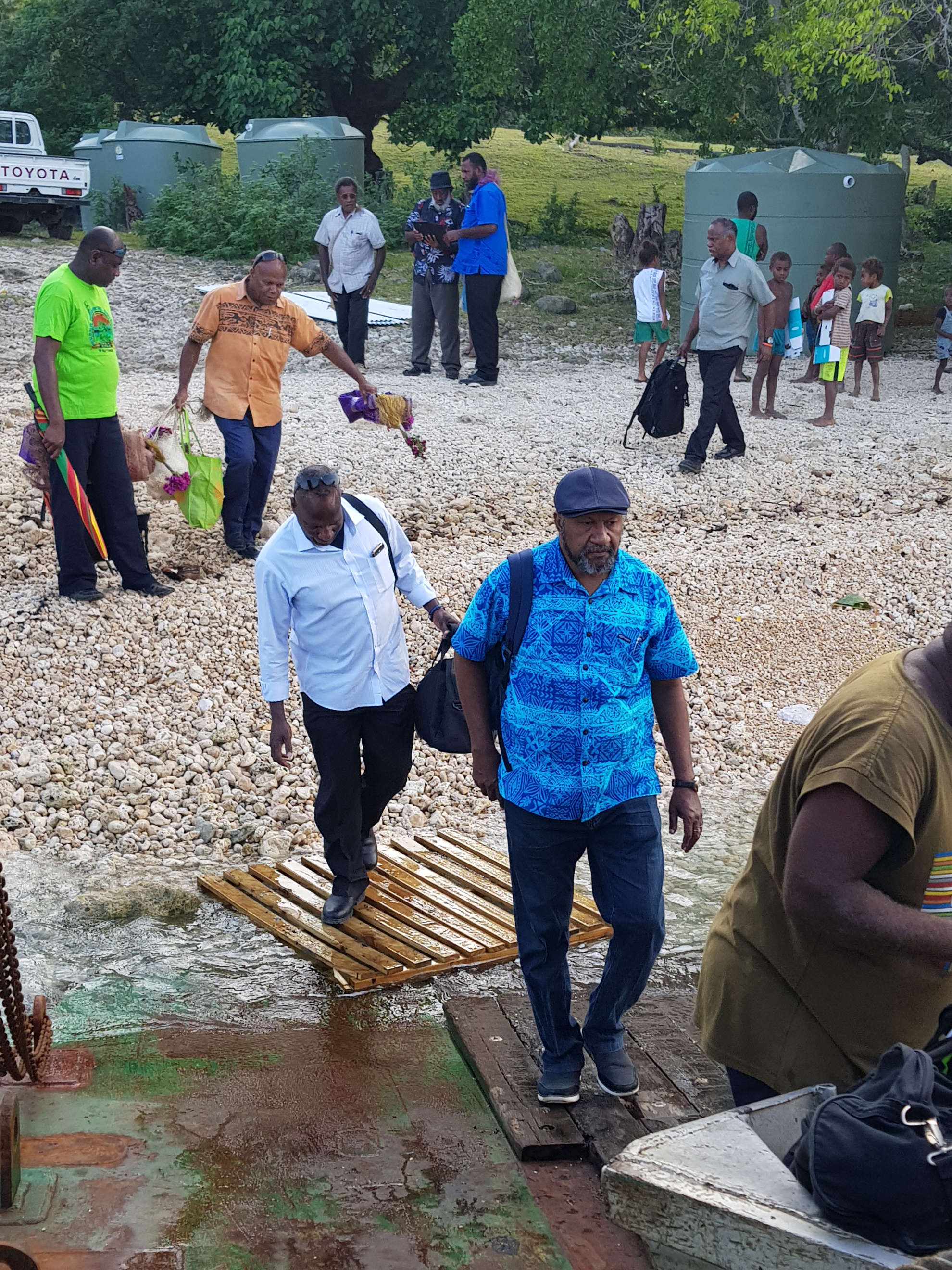 Le chef du sud d'Ambae a invité le Premier Ministre Salwai