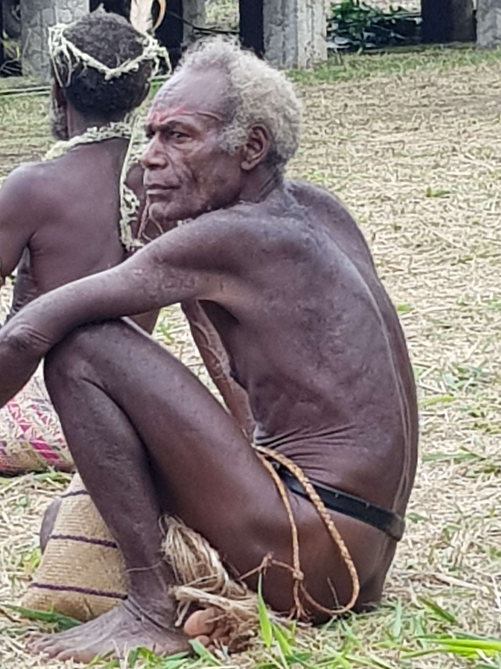 L'île de Tanna se  développe mais la coutume existe toujours