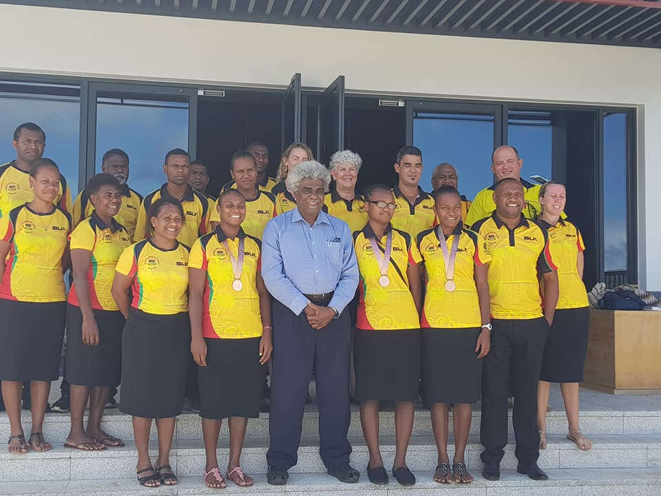 Les athlètes du Vanuatu représentent les couleurs du Vanuatu lors des jeux du commonwealth en Australie